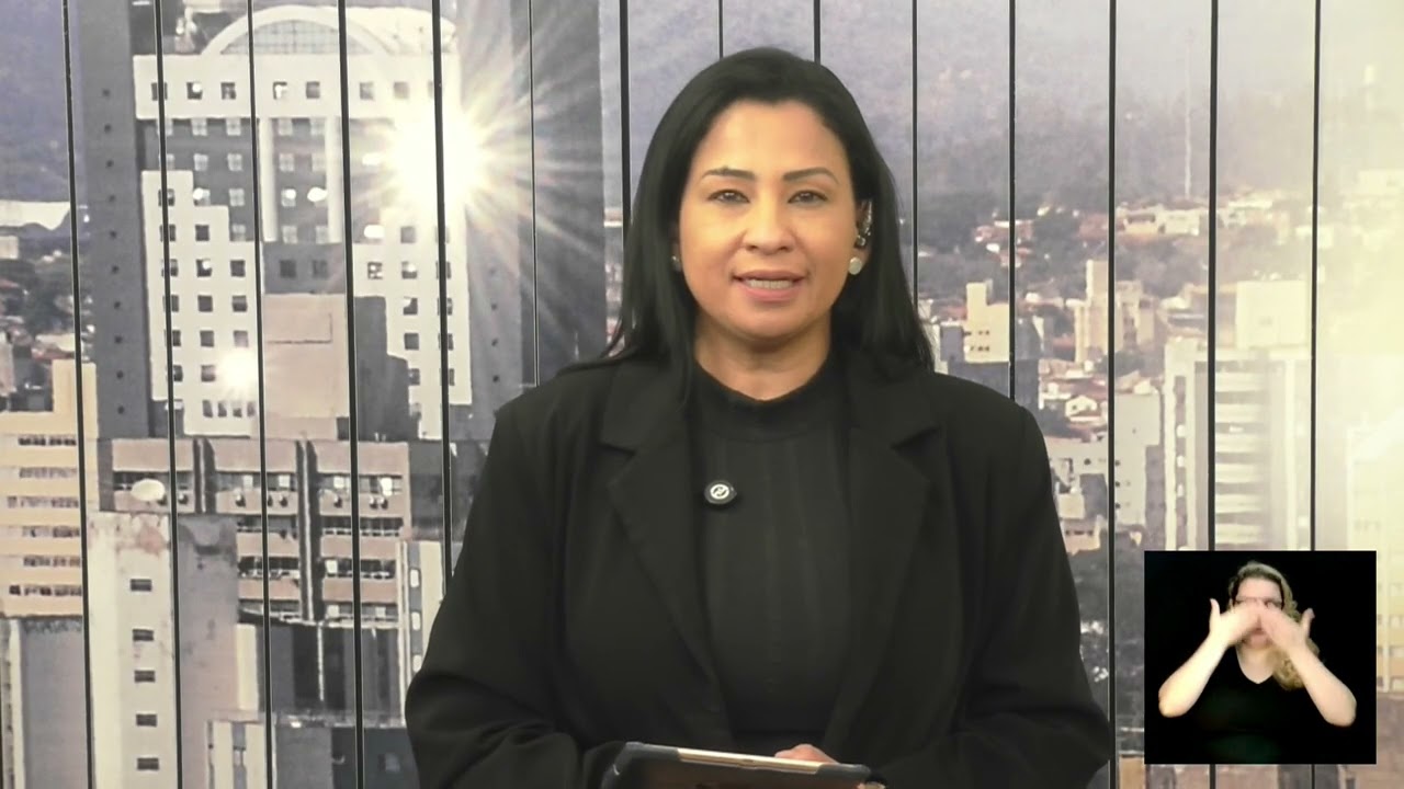 Advogada Ana Júlia Gular durante entrevista sobre direitos do home care no quadro É Seu Direito da TV Câmara Campinas